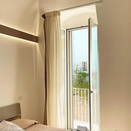 Graffiti Living Poerio Bed & Breakfast *